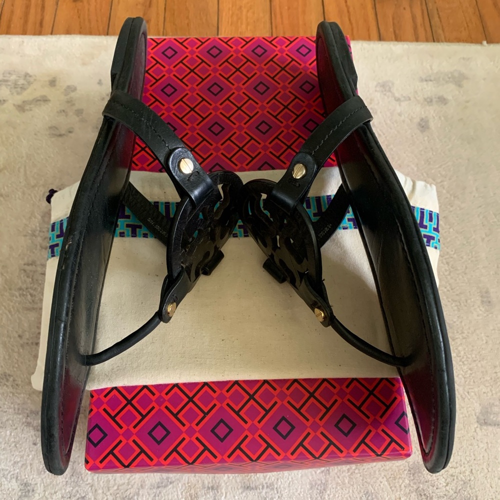 Tory Burch Black Logo Thong Sandals - Picture 7 of 13